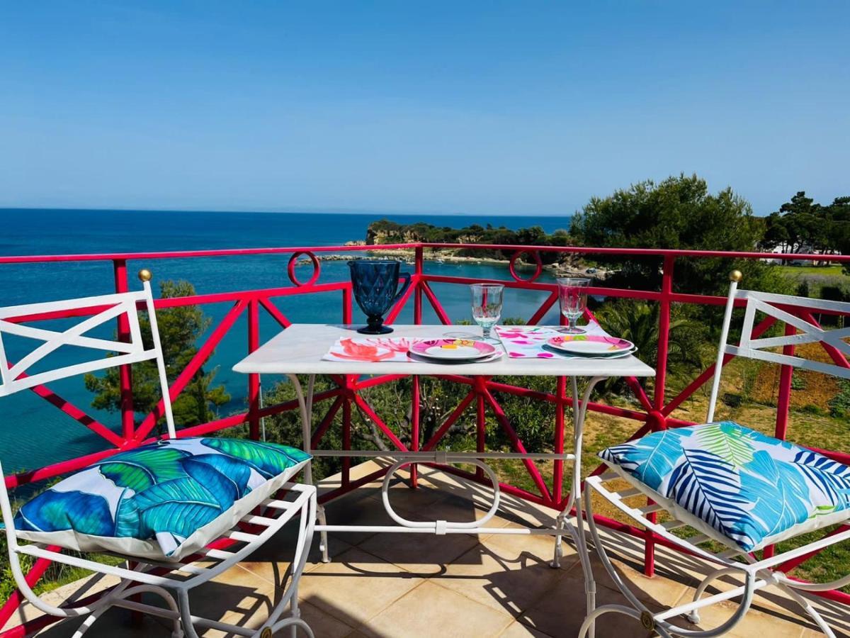 Deep Blue Villas วาซิลิคอส ภายนอก รูปภาพ